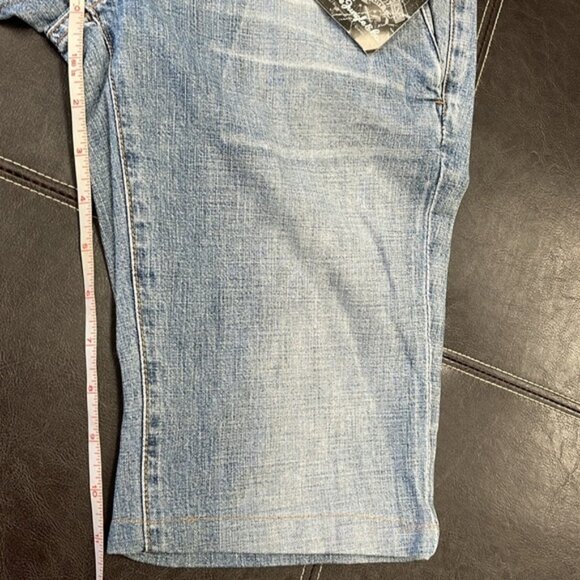 (21) 5ive Jungle & Co Women's Jean Shorts - Picture 6 of 8